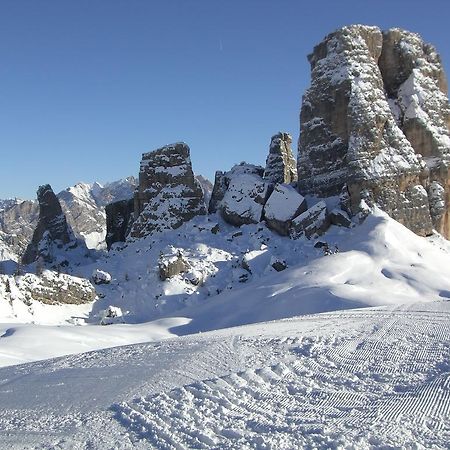 Villa Cristallino -Stayincortina Cortina dʼAmpezzo Dış mekan fotoğraf