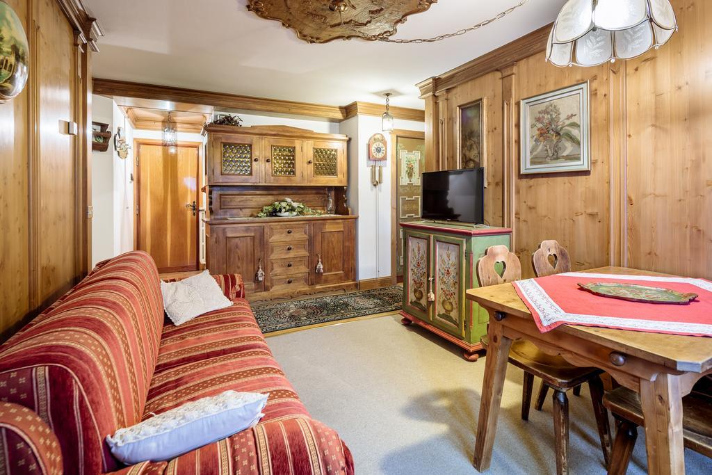 Villa Cristallino -Stayincortina Cortina dʼAmpezzo Dış mekan fotoğraf