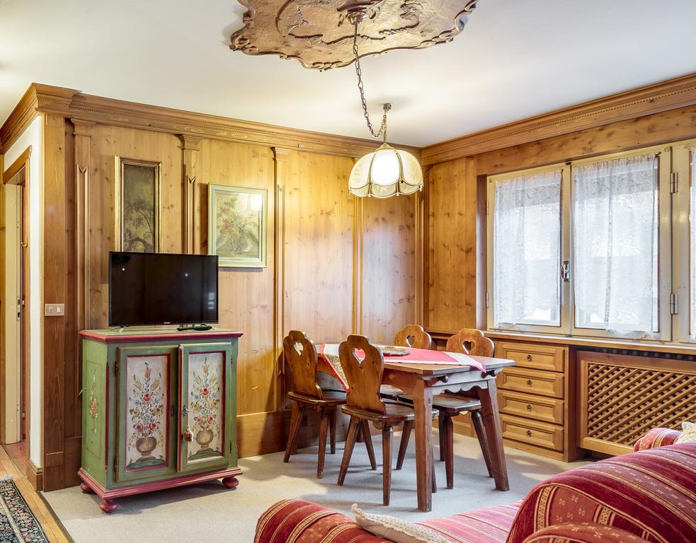 Villa Cristallino -Stayincortina Cortina dʼAmpezzo Dış mekan fotoğraf